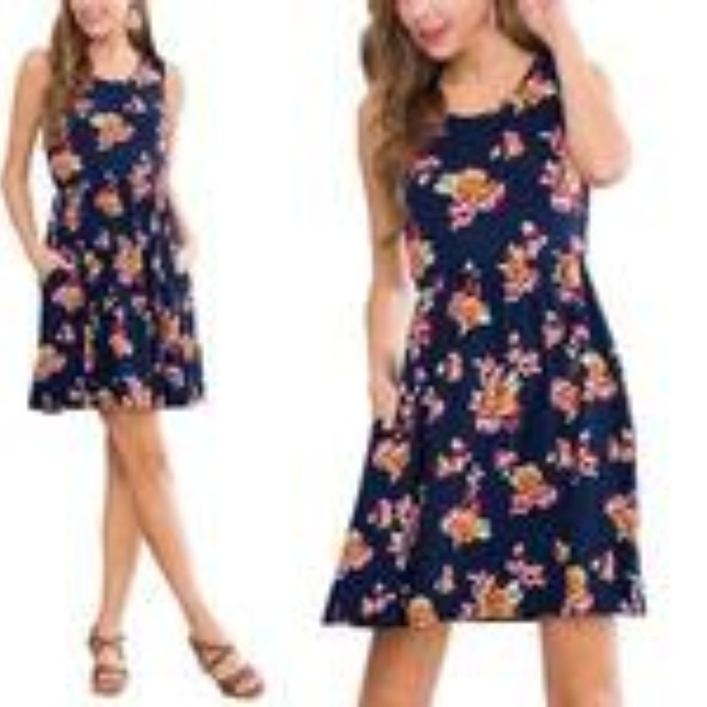 Women's Empire Waist Pleated Pocket Dress - Picture 2 of 2